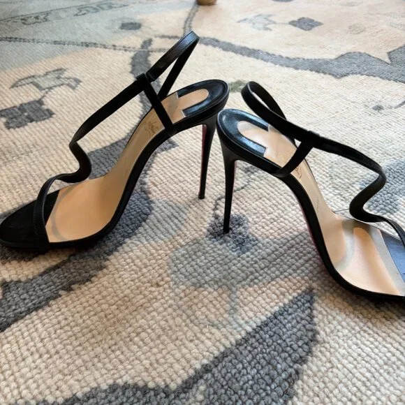 Christian Louboutin Rosa Z Heel – 100mm | Like New | Original Box - Size 39 - Picture 6 of 13